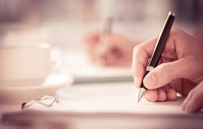 الكتابة الأكاديمية باللغة الانجليزية